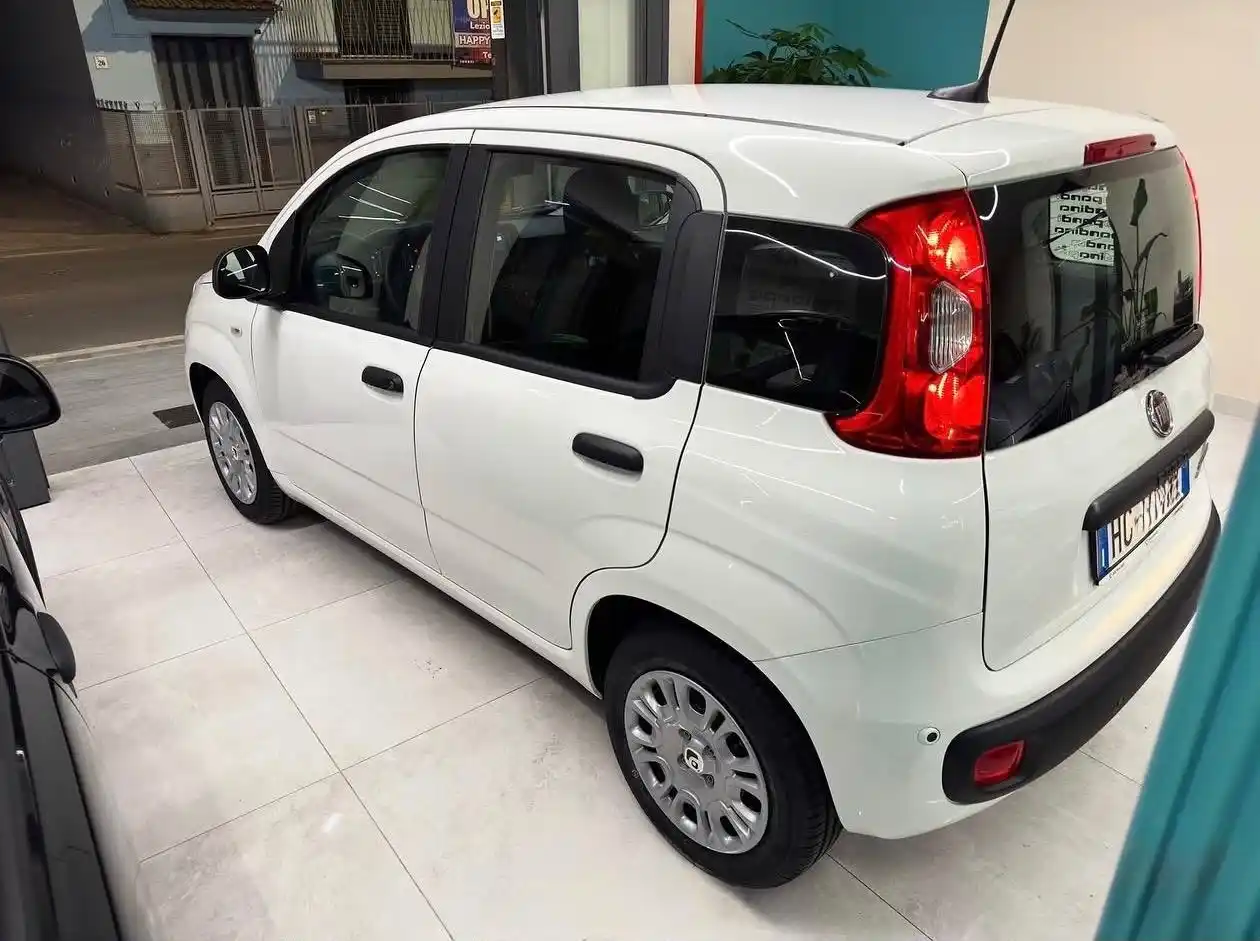 Fiat Pandina ICON 1.0 SeS Hybrid
