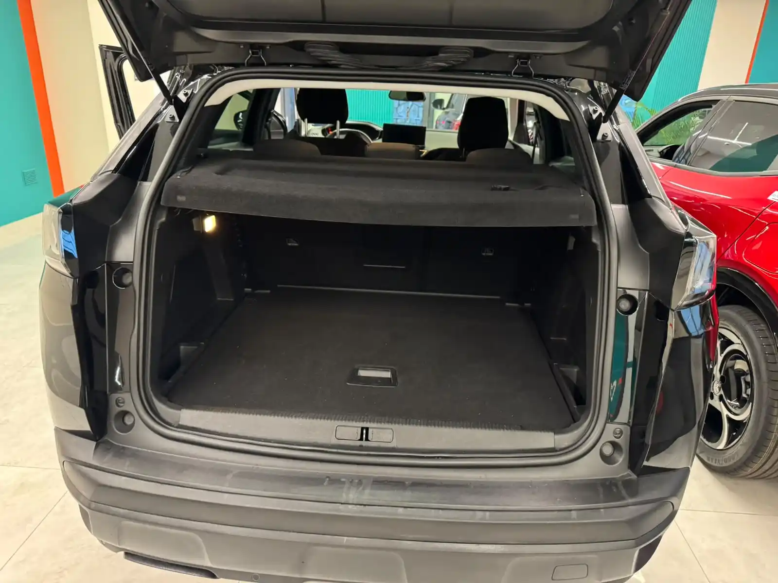 Peugeot 3008 BlueHDi 130 S&S EAT8 Allure