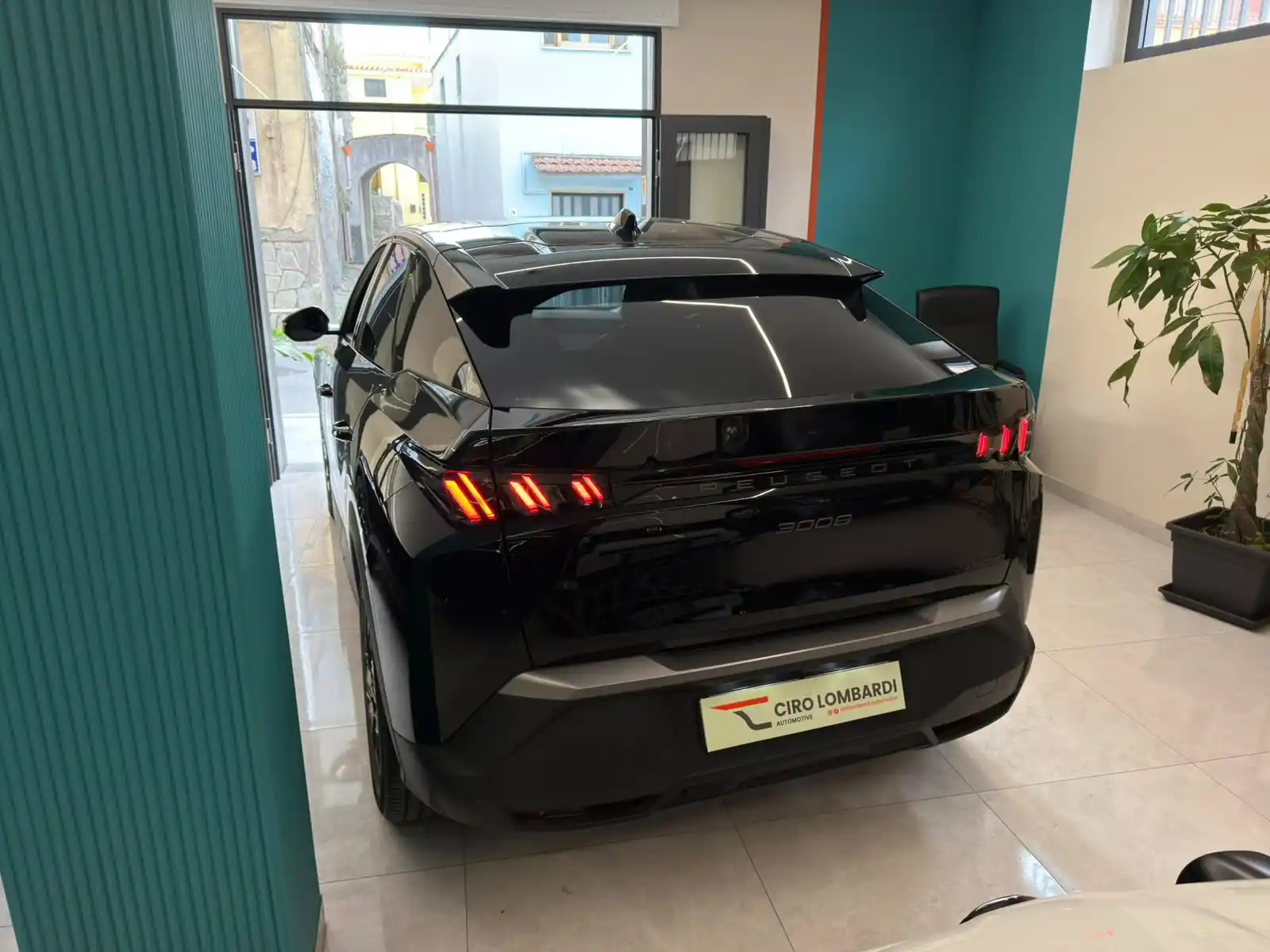Nuova Peugeot 3008 Allure Hybrid 145 cv E-DCT6
