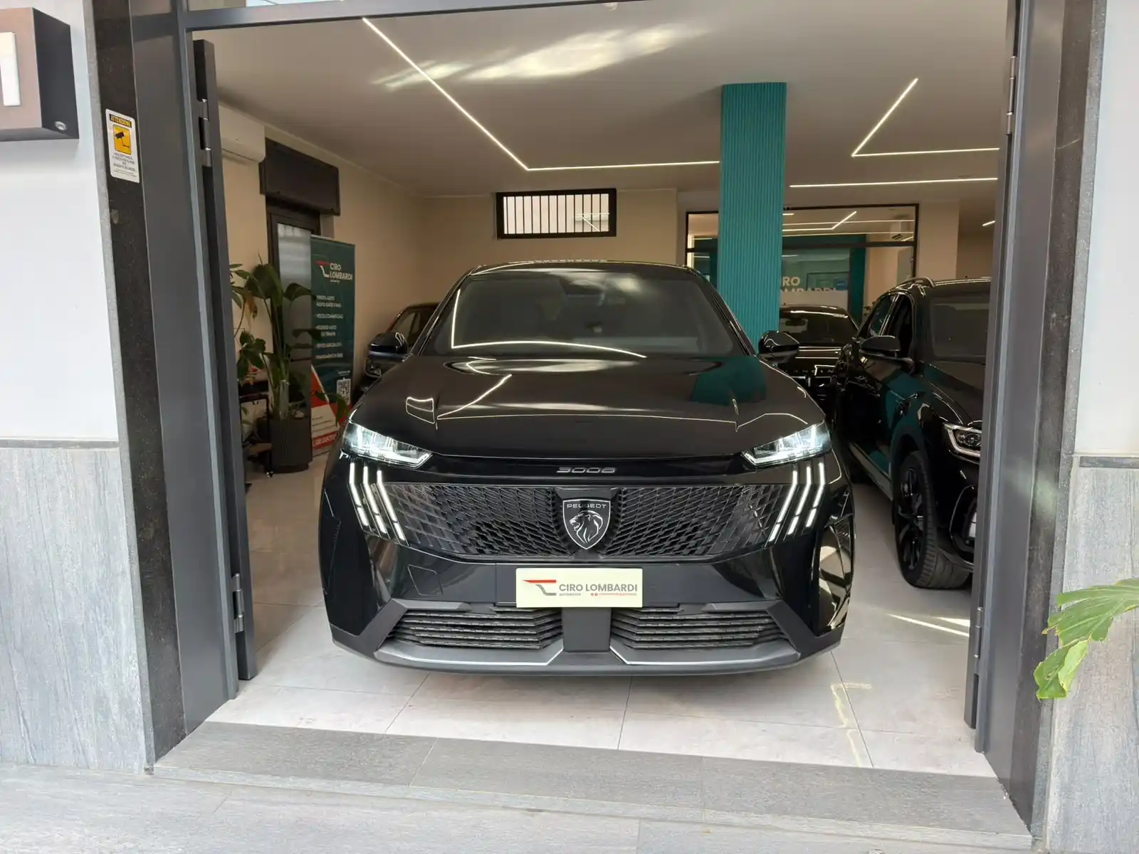 Nuova Peugeot 3008 Allure Hybrid 145 cv E-DCT6
